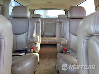 Zdjęcie 10 z 13 samochodu: 2004 GMC YUKON XL DENALI VIN:1GKFK66U64J258741 - miniatura