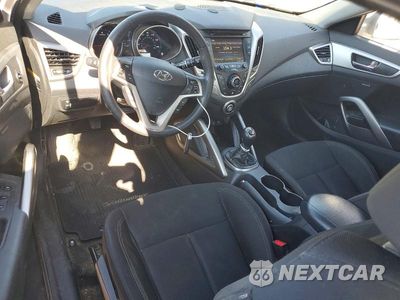 Zdjęcie 8 z 12 samochodu: 2013 HYUNDAI VELOSTER RE MIX VIN:KMHTC6AD3DU132270 - miniatura