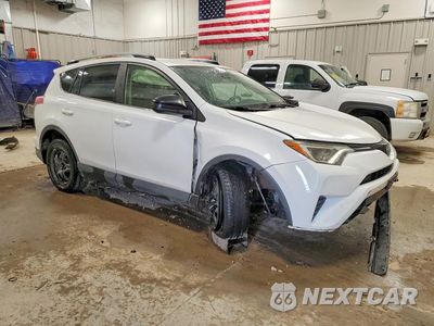 Czwarte zdjęcie samochodu z boku: 2018 TOYOTA RAV4 LE VIN:JTMBFREV8JJ741296 - miniatura