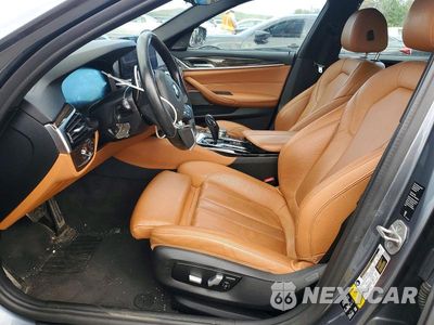 Zdjęcie 7 z 12 samochodu: 2021 BMW 530 XI VIN:WBA13BJ01MWX34619 - miniatura