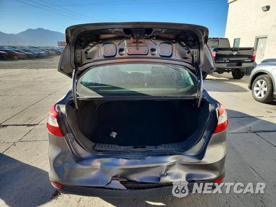 Zdjęcie 6 z 12 samochodu: 2014 FORD FOCUS SE VIN:1FADP3F24EL155993 - miniatura