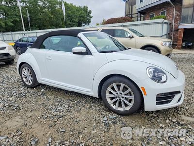 Czwarte zdjęcie samochodu z boku: 2018 VOLKSWAGEN BEETLE S VIN:3VW5DAAT3JM517085 - miniatura