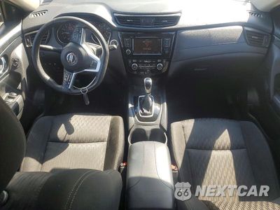 Zdjęcie 8 z 13 samochodu: 2020 NISSAN ROGUE SV VIN:KNMAT2MT6LP504625 - miniatura