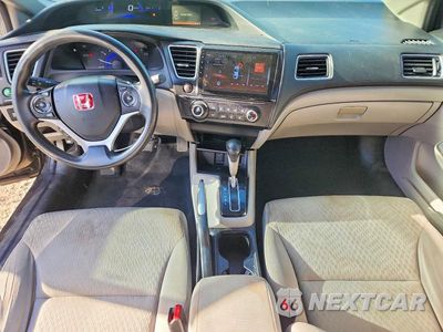 Zdjęcie 8 z 12 samochodu: 2015 HONDA CIVIC LX VIN:19XFB2F5XFE266225 - miniatura