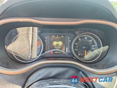 Zdjęcie 9 z 13 samochodu: 2016 JEEP CHEROKEE LATITUDE VIN:1C4PJMCB1GW146253 - miniatura
