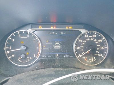 Zdjęcie 9 z 12 samochodu: 2019 NISSAN ALTIMA SR VIN:1N4BL4CW4KN303172 - miniatura