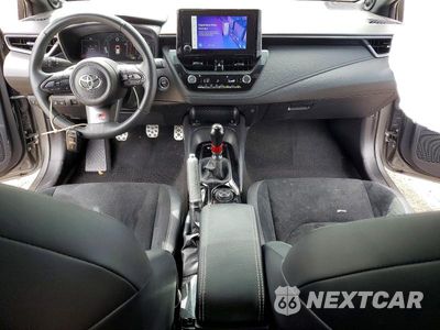 Zdjęcie 8 z 12 samochodu: 2024 TOYOTA GR COROLLA PREMIUM VIN:JTNABAAE1RA008674 - miniatura