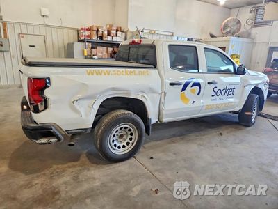 Trzecie zdjęcie samochodu z tyłu: 2023 CHEVROLET COLORADO VIN:1GCGSBEC7P1232350 - miniatura