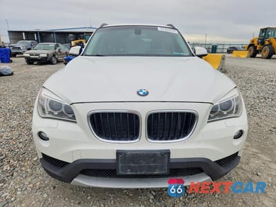 Piąte zdjęcie samochodu w środku: 2013 BMW X1 XDRIVE28I VIN:WBAVL1C56DVR90488 - miniatura
