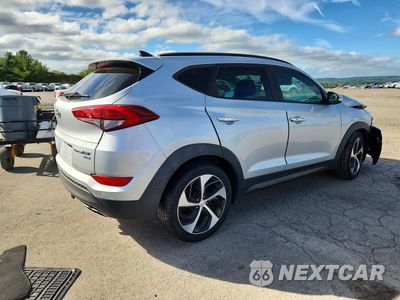 Trzecie zdjęcie samochodu z tyłu: 2016 HYUNDAI TUCSON LIMITED VIN:KM8J3CA28GU102299 - miniatura
