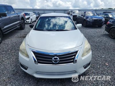 Piąte zdjęcie samochodu w środku: 2015 NISSAN ALTIMA 2.5 S VIN:1N4AL3AP3FN367937 - miniatura