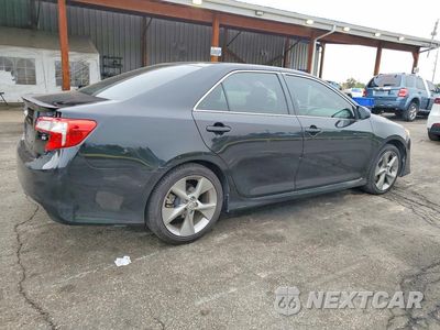 Trzecie zdjęcie samochodu z tyłu: 2014 TOYOTA CAMRY SE SPORT VIN:4T1BF1FK6EU362836 - miniatura