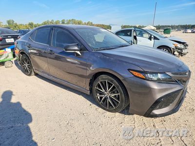 Czwarte zdjęcie samochodu z boku: 2023 TOYOTA CAMRY SE VIN:4T1G11AK6PU778674 - miniatura