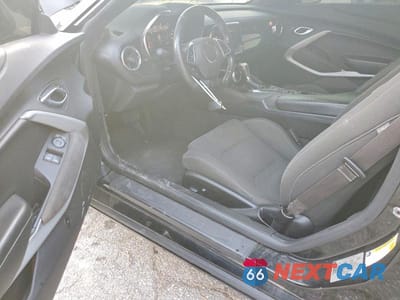 Zdjęcie 8 z 12 samochodu: 2020 CHEVROLET CAMARO LS VIN:1G1FB1RX7L0131370 - miniatura