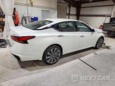 Trzecie zdjęcie samochodu z tyłu: 2023 NISSAN ALTIMA SL VIN:1N4BL4EW7PN420104 - miniatura