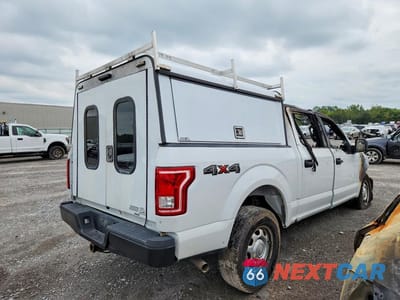 Trzecie zdjęcie samochodu z tyłu: 2017 FORD F150 SUPERCREW VIN:1FTEW1E80HFB53740 - miniatura