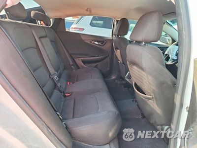 Zdjęcie 10 z 12 samochodu: 2018 CHEVROLET MALIBU LT VIN:1G1ZD5ST2JF277725 - miniatura