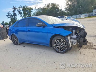 Czwarte zdjęcie samochodu z boku: 2023 KIA FORTE GT LINE VIN:3KPF54AD3PE659664 - miniatura