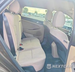 Zdjęcie 10 z 12 samochodu: 2020 HYUNDAI TUCSON VALUE VIN:KM8J3CA4XLU193961 - miniatura