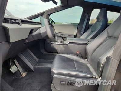 Zdjęcie 7 z 13 samochodu: 2024 TESLA CYBERTRUCK VIN:7G2CEHED7RA049780 - miniatura