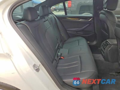 Zdjęcie 10 z 12 samochodu: 2019 BMW 530E VIN:WBAJA9C56KB388451 - miniatura