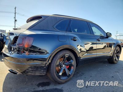 Trzecie zdjęcie samochodu z tyłu: 2019 BENTLEY BENTAYGA VIN:SJAAM2ZV7KC024902 - miniatura