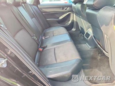 Zdjęcie 10 z 12 samochodu: 2018 HONDA ACCORD SPORT VIN:1HGCV1F32JA092019 - miniatura