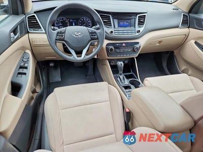 Zdjęcie 8 z 14 samochodu: 2016 HYUNDAI TUCSON SE VIN:KM8J33A42GU186895 - miniatura