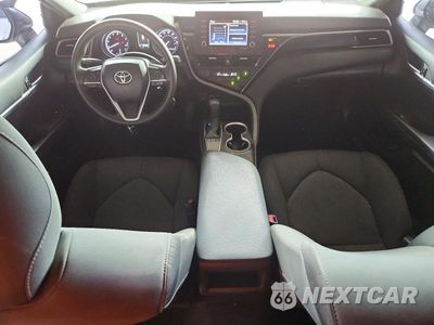 Zdjęcie 8 z 12 samochodu: 2022 TOYOTA CAMRY LE VIN:4T1C11AK4NU695451 - miniatura