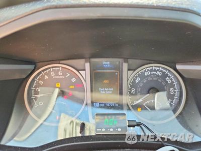 Zdjęcie 9 z 13 samochodu: 2017 TOYOTA TACOMA SR5 V6 VIN:3TMAZ5CN1HM026579 - miniatura