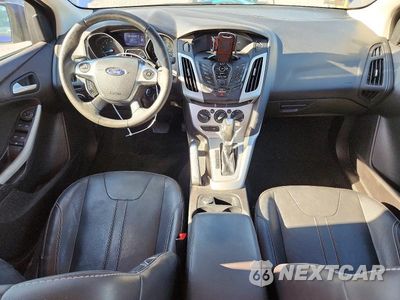 Zdjęcie 8 z 12 samochodu: 2014 FORD FOCUS SE VIN:1FADP3F22EL165907 - miniatura