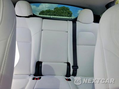 Zdjęcie 10 z 13 samochodu: 2024 TESLA MODEL Y VIN:7SAYGDEF3RA306935 - miniatura