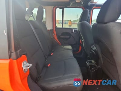 Zdjęcie 11 z 13 samochodu: 2018 JEEP WRANGLER UNLIMITED SPORT VIN:1C4HJXDG7JW190149 - miniatura