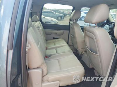 Zdjęcie 10 z 12 samochodu: 2011 CHEVROLET SILVERADO K1500 LT VIN:3GCPKSE39BG322822 - miniatura