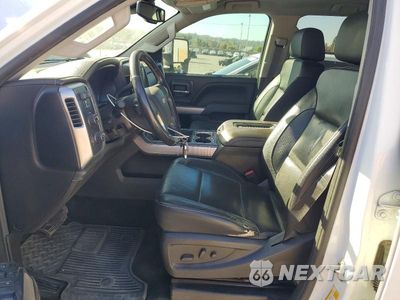 Zdjęcie 7 z 12 samochodu: 2018 CHEVROLET SILVERADO K2500 HEAVY DUTY LTZ VIN:1GC1KWEY2JF204703 - miniatura