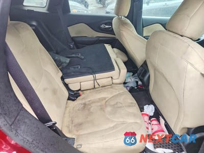 Zdjęcie 10 z 12 samochodu: 2016 JEEP CHEROKEE LATITUDE VIN:1C4PJMCB2GW254400 - miniatura