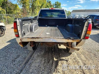 Zdjęcie 10 z 12 samochodu: 2006 GMC SIERRA K2500 HEAVY DUTY VIN:1GTHK24U06E211197 - miniatura
