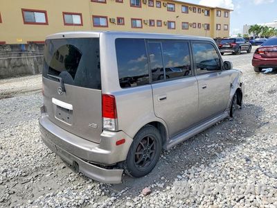 Trzecie zdjęcie samochodu z tyłu: 2005 SCION XB BASE VIN:JTLKT324150188931 - miniatura