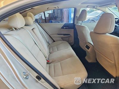 Zdjęcie 10 z 12 samochodu: 2016 HONDA ACCORD EX VIN:1HGCR2F74GA001192 - miniatura
