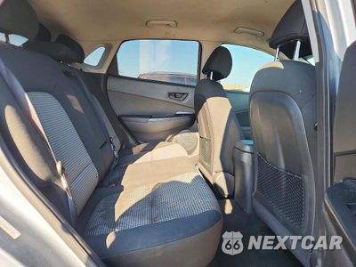 Zdjęcie 10 z 13 samochodu: 2018 HYUNDAI KONA SE VIN:KM8K12AA8JU177569 - miniatura