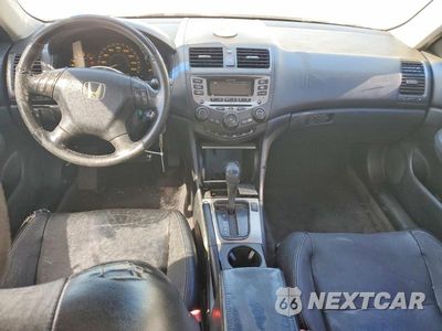 Zdjęcie 8 z 12 samochodu: 2007 HONDA ACCORD EX VIN:1HGCM66527A029707 - miniatura