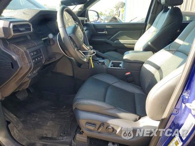 Zdjęcie 7 z 12 samochodu: 2024 TOYOTA TACOMA LIMITED VIN:3TYLB5JN6RT007886 - miniatura