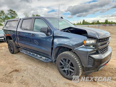 Czwarte zdjęcie samochodu z boku: 2021 CHEVROLET SILVERADO K1500 LT TRAIL BOSS VIN:1GCPYFED1MZ426951 - miniatura