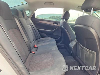 Zdjęcie 10 z 12 samochodu: 2018 HYUNDAI SONATA SE VIN:5NPE24AF3JH614751 - miniatura