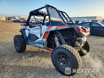 Trzecie zdjęcie samochodu z tyłu: 2019 POLARIS RZR TURBO UTILITY VEHICLE VIN:3NSVDE922KF588479 - miniatura