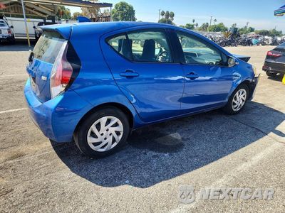 Trzecie zdjęcie samochodu z tyłu: 2015 TOYOTA PRIUS C ONE VIN:JTDKDTB3XF1106352 - miniatura