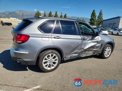 Trzecie zdjęcie samochodu z tyłu: 2016 BMW X5 XDRIVE35I VIN:5UXKR0C5XG0S84767 - miniatura