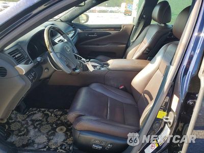Zdjęcie 7 z 12 samochodu: 2017 LEXUS LS 460 VIN:JTHBL5EF4H5144304 - miniatura