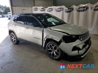 Czwarte zdjęcie samochodu z boku: 2025 JEEP COMPASS LIMITED VIN:3C4NJDCN6ST525829 - miniatura