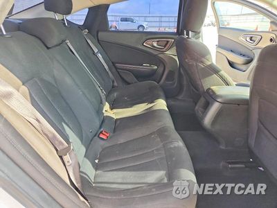 Zdjęcie 10 z 13 samochodu: 2015 CHRYSLER 200 LIMITED VIN:1C3CCCAB5FN606142 - miniatura